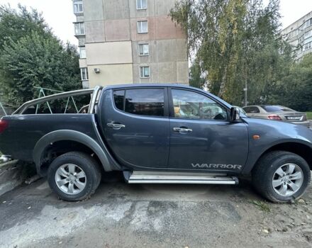 Сірий Міцубісі Л 200, об'ємом двигуна 2.5 л та пробігом 250 тис. км за 6500 $, фото 2 на Automoto.ua