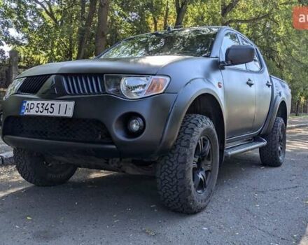 Серый Мицубиси Л 200, объемом двигателя 2.48 л и пробегом 291 тыс. км за 11999 $, фото 8 на Automoto.ua