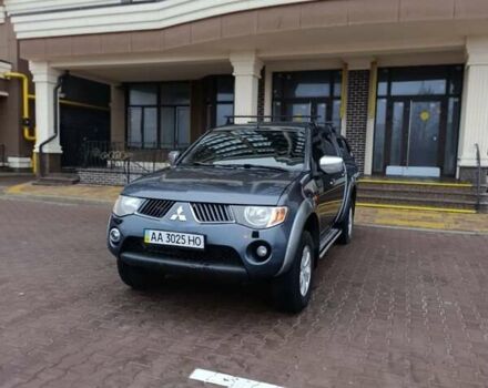 Сірий Міцубісі Л 200, об'ємом двигуна 2.5 л та пробігом 300 тис. км за 12300 $, фото 15 на Automoto.ua