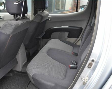 Сірий Міцубісі Л 200, об'ємом двигуна 2.5 л та пробігом 278 тис. км за 4100 $, фото 6 на Automoto.ua