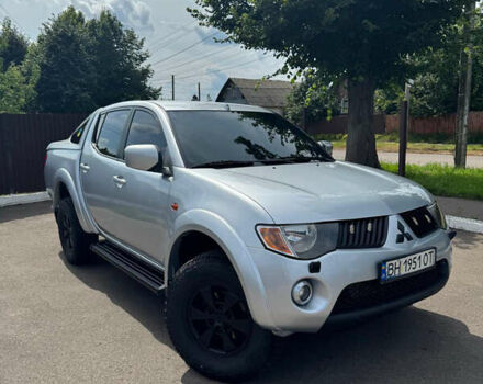 Мицубиси Л 200 2008 в Киеве на Automoto.ua Серый Мицубиси Л 200, объемом двигателя 2.4 л и пробегом 310 тыс. км за 11900 $, фото 7 на Automoto.ua