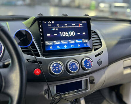 Сірий Міцубісі Л 200, об'ємом двигуна 2.48 л та пробігом 236 тис. км за 15400 $, фото 11 на Automoto.ua