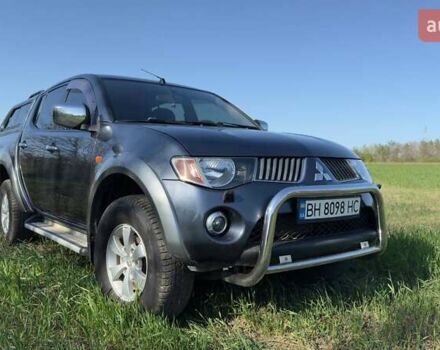 Серый Мицубиси Л 200, объемом двигателя 2.48 л и пробегом 234 тыс. км за 13000 $, фото 25 на Automoto.ua