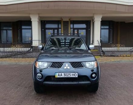 Сірий Міцубісі Л 200, об'ємом двигуна 2.5 л та пробігом 300 тис. км за 12300 $, фото 9 на Automoto.ua