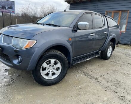 Сірий Міцубісі Л 200, об'ємом двигуна 2.5 л та пробігом 376 тис. км за 12400 $, фото 2 на Automoto.ua