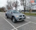 Серый Мицубиси Л 200, объемом двигателя 2.48 л и пробегом 397 тыс. км за 9000 $, фото 8 на Automoto.ua
