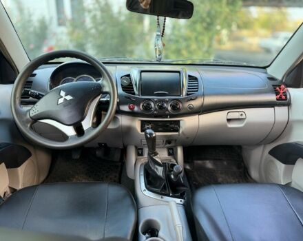 Міцубісі Л 200 2008 у Изюме на Automoto.ua Сірий Міцубісі Л 200, об'ємом двигуна 0 л та пробігом 268 тис. км за 9800 $, фото 6 на Automoto.ua