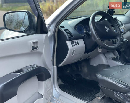 Міцубісі Л 200 2008 у Житомирі на Automoto.ua Сірий Міцубісі Л 200, об'ємом двигуна 2.48 л та пробігом 316 тис. км за 13000 $, фото 9 на Automoto.ua
