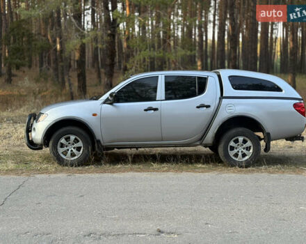 Мицубиси Л 200 2008 в Балаклее на Automoto.ua Серый Мицубиси Л 200, объемом двигателя 2.48 л и пробегом 270 тыс. км за 9800 $, фото 4 на Automoto.ua