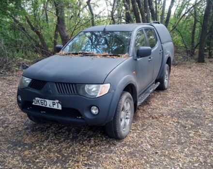 Міцубісі Л 200 2009 у Дніпро (Дніпропетровську) на Automoto.ua Сірий Міцубісі Л 200, об'ємом двигуна 2.5 л та пробігом 270 тис. км за 7500 $, фото 4 на Automoto.ua