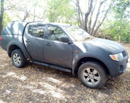 Міцубісі Л 200 2009 у Дніпро (Дніпропетровську) на Automoto.ua Сірий Міцубісі Л 200, об'ємом двигуна 2.5 л та пробігом 270 тис. км за 7500 $, фото 1 на Automoto.ua