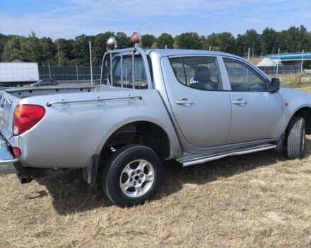 Сірий Міцубісі Л 200, об'ємом двигуна 2.5 л та пробігом 300 тис. км за 5242 $, фото 2 на Automoto.ua