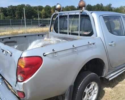 Сірий Міцубісі Л 200, об'ємом двигуна 2.5 л та пробігом 300 тис. км за 5242 $, фото 7 на Automoto.ua