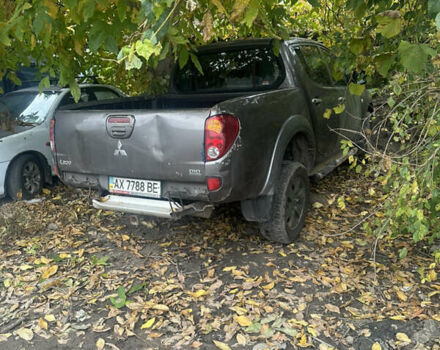 Мицубиси Л 200 2010 в Харькове на Automoto.ua Серый Мицубиси Л 200, объемом двигателя 2.48 л и пробегом 200 тыс. км за 7900 $, фото 8 на Automoto.ua