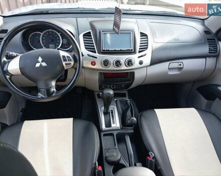 Сірий Міцубісі Л 200, об'ємом двигуна 2.48 л та пробігом 124 тис. км за 14200 $, фото 18 на Automoto.ua