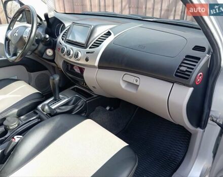 Сірий Міцубісі Л 200, об'ємом двигуна 2.48 л та пробігом 124 тис. км за 14200 $, фото 19 на Automoto.ua