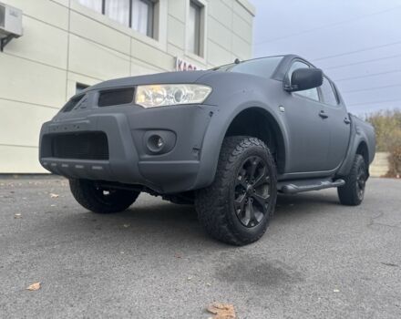 Мицубиси Л 200 2012 в Днепре (Днепропетровске) на Automoto.ua Серый Мицубиси Л 200, объемом двигателя 2.5 л и пробегом 125 тыс. км за 7850 $, фото 10 на Automoto.ua