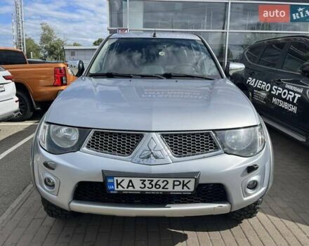 Сірий Міцубісі Л 200, об'ємом двигуна 2.48 л та пробігом 150 тис. км за 18900 $, фото 3 на Automoto.ua