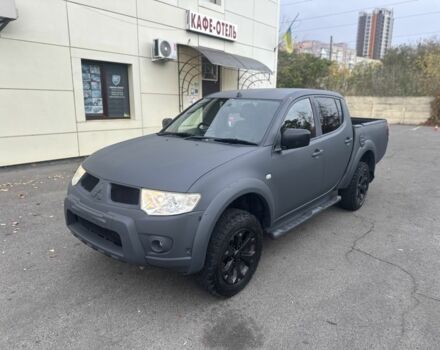 Сірий Міцубісі Л 200, об'ємом двигуна 2.5 л та пробігом 125 тис. км за 7599 $, фото 6 на Automoto.ua