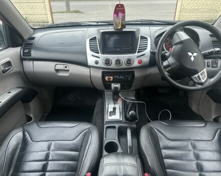 Сірий Міцубісі Л 200, об'ємом двигуна 2.5 л та пробігом 125 тис. км за 7599 $, фото 14 на Automoto.ua