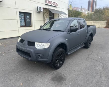 Сірий Міцубісі Л 200, об'ємом двигуна 2.5 л та пробігом 125 тис. км за 7250 $, фото 2 на Automoto.ua