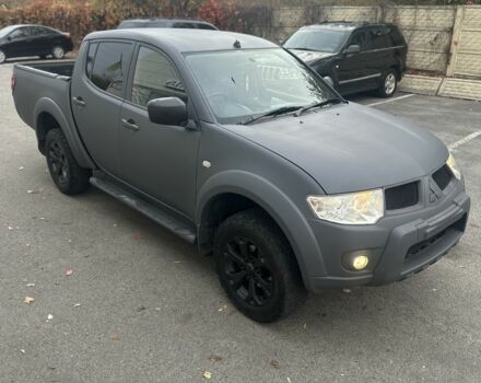 Сірий Міцубісі Л 200, об'ємом двигуна 2.5 л та пробігом 125 тис. км за 7599 $, фото 7 на Automoto.ua