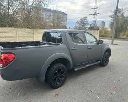 Мицубиси Л 200 2012 в Днепре (Днепропетровске) на Automoto.ua Серый Мицубиси Л 200, объемом двигателя 2.5 л и пробегом 125 тыс. км за 7850 $, фото 5 на Automoto.ua