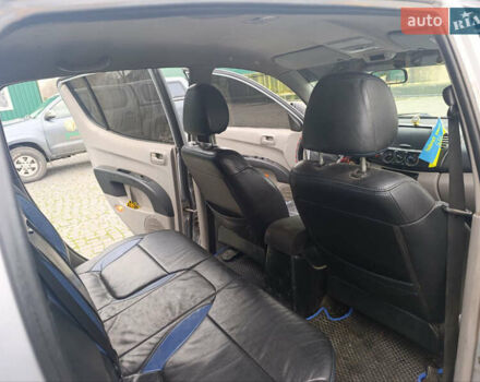 Серый Мицубиси Л 200, объемом двигателя 2.48 л и пробегом 299 тыс. км за 13900 $, фото 8 на Automoto.ua