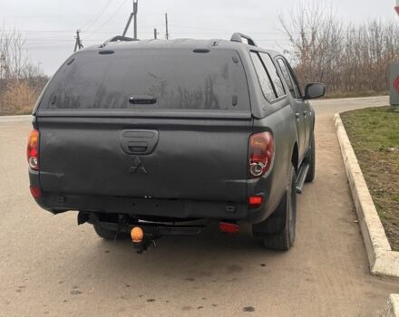 Сірий Міцубісі Л 200, об'ємом двигуна 2.5 л та пробігом 150 тис. км за 7500 $, фото 2 на Automoto.ua