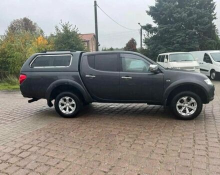 Серый Мицубиси Л 200, объемом двигателя 2.5 л и пробегом 230 тыс. км за 5000 $, фото 3 на Automoto.ua