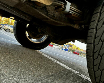 Серый Мицубиси Л 200, объемом двигателя 2.44 л и пробегом 160 тыс. км за 26000 $, фото 3 на Automoto.ua