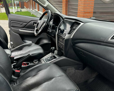 Сірий Міцубісі Л 200, об'ємом двигуна 2.44 л та пробігом 157 тис. км за 30300 $, фото 16 на Automoto.ua