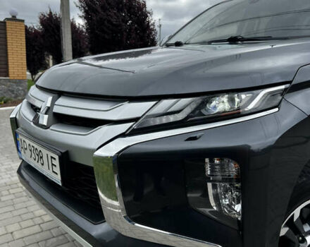 Сірий Міцубісі Л 200, об'ємом двигуна 2.44 л та пробігом 157 тис. км за 30300 $, фото 6 на Automoto.ua