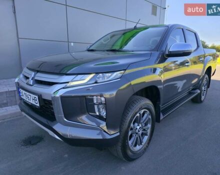 Серый Мицубиси Л 200, объемом двигателя 2.44 л и пробегом 4 тыс. км за 44400 $, фото 14 на Automoto.ua