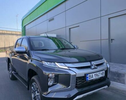 Серый Мицубиси Л 200, объемом двигателя 2.44 л и пробегом 4 тыс. км за 44400 $, фото 5 на Automoto.ua