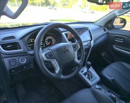 Серый Мицубиси Л 200, объемом двигателя 2.44 л и пробегом 4 тыс. км за 44400 $, фото 16 на Automoto.ua
