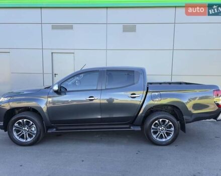 Серый Мицубиси Л 200, объемом двигателя 2.44 л и пробегом 4 тыс. км за 44400 $, фото 13 на Automoto.ua