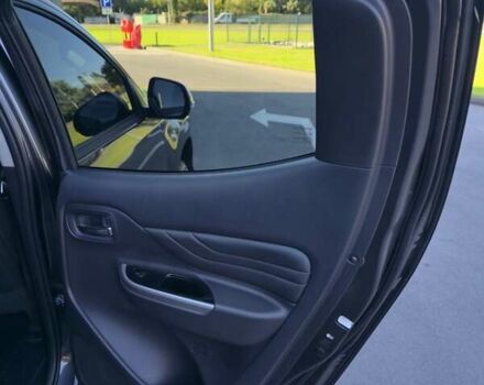 Серый Мицубиси Л 200, объемом двигателя 2.44 л и пробегом 4 тыс. км за 44400 $, фото 34 на Automoto.ua