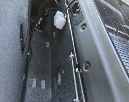 Серый Мицубиси Л 200, объемом двигателя 2.44 л и пробегом 4 тыс. км за 44400 $, фото 33 на Automoto.ua