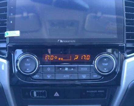 Серый Мицубиси Л 200, объемом двигателя 2.44 л и пробегом 4 тыс. км за 44400 $, фото 26 на Automoto.ua