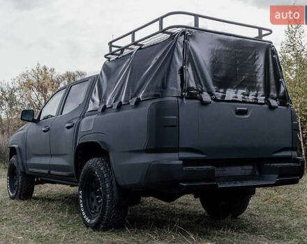 Серый Мицубиси Л 200, объемом двигателя 2.44 л и пробегом 1 тыс. км за 110500 $, фото 3 на Automoto.ua