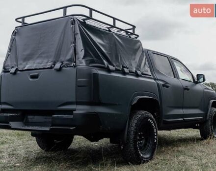 Серый Мицубиси Л 200, объемом двигателя 2.44 л и пробегом 1 тыс. км за 110500 $, фото 5 на Automoto.ua