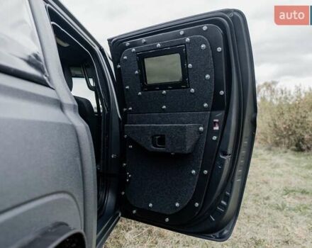 Серый Мицубиси Л 200, объемом двигателя 2.44 л и пробегом 1 тыс. км за 110500 $, фото 10 на Automoto.ua