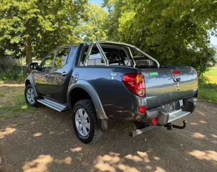 Серый Мицубиси Л 200, объемом двигателя 2.5 л и пробегом 210 тыс. км за 2950 $, фото 8 на Automoto.ua