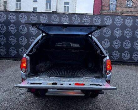 Серый Мицубиси Л 200, объемом двигателя 2.5 л и пробегом 260 тыс. км за 9900 $, фото 5 на Automoto.ua