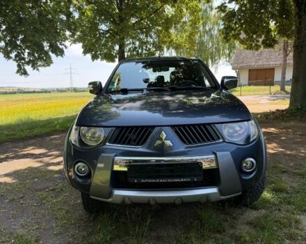 Серый Мицубиси Л 200, объемом двигателя 2.5 л и пробегом 210 тыс. км за 2950 $, фото 1 на Automoto.ua