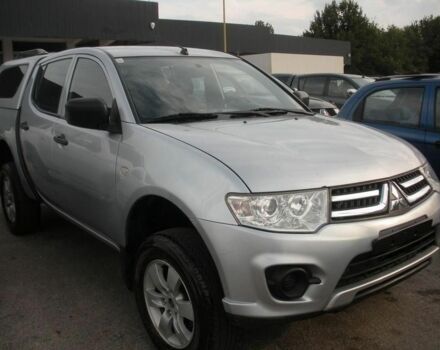 Серый Мицубиси Л 200, объемом двигателя 0 л и пробегом 189 тыс. км за 3400 $, фото 1 на Automoto.ua