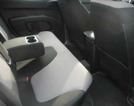 Серый Мицубиси Л 200, объемом двигателя 0 л и пробегом 189 тыс. км за 3400 $, фото 6 на Automoto.ua