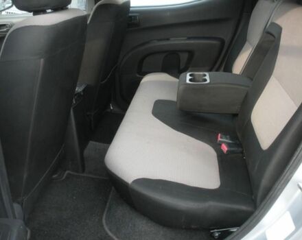 Серый Мицубиси Л 200, объемом двигателя 0 л и пробегом 189 тыс. км за 3400 $, фото 7 на Automoto.ua