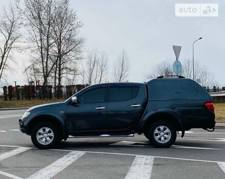 Сірий Міцубісі Л 200, об'ємом двигуна 2.5 л та пробігом 110 тис. км за 17500 $, фото 5 на Automoto.ua